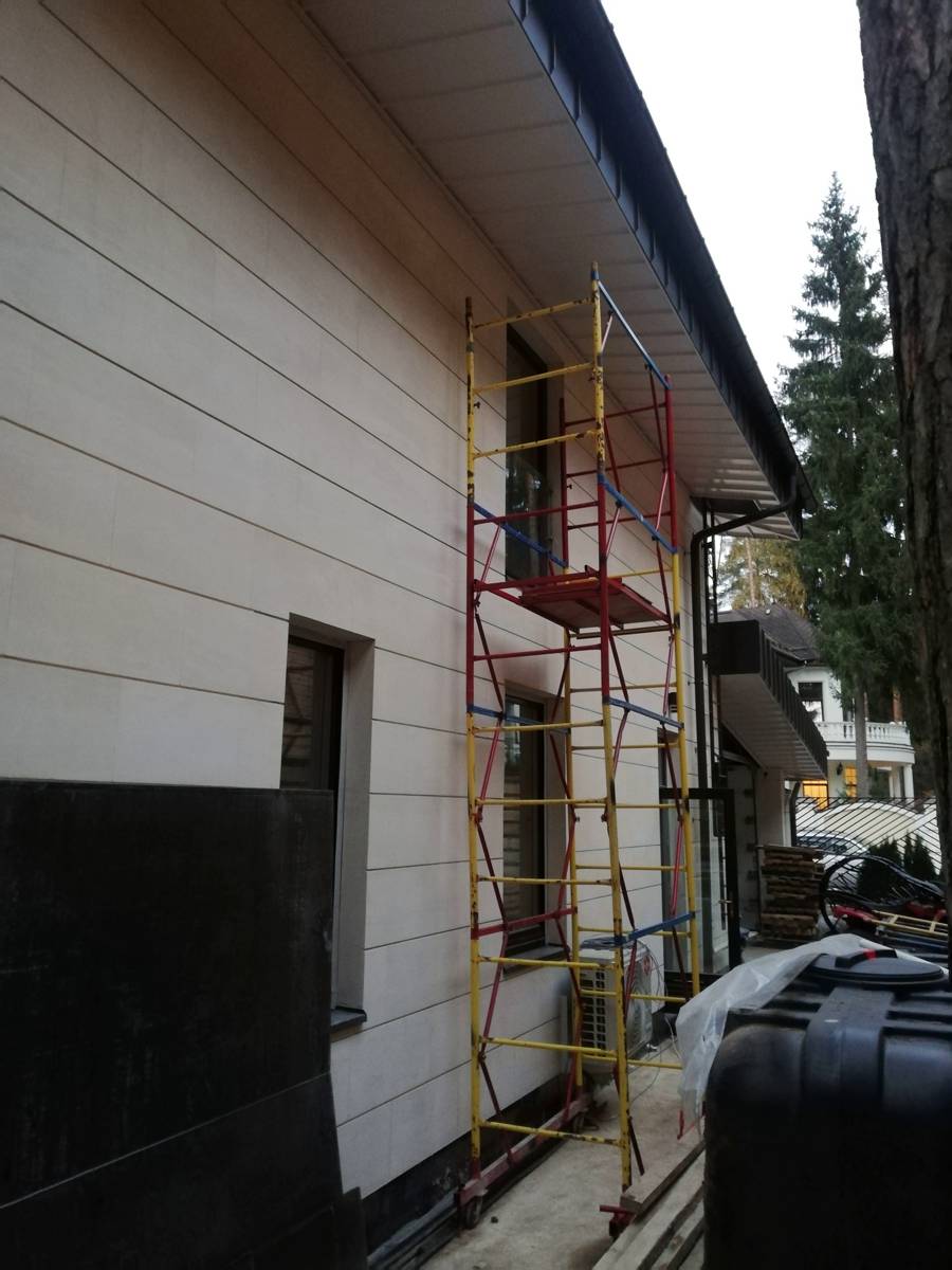 Остекление французского балкона